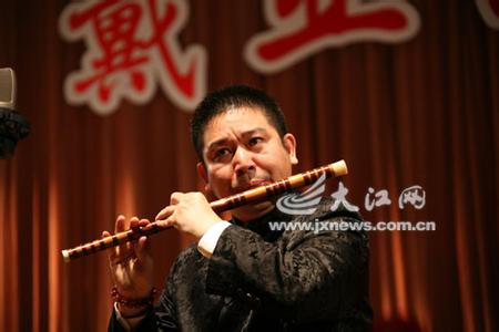 笛子独奏 小小竹排江中游